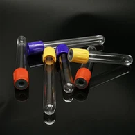 Sivá horná trubica s fluoridom sodným